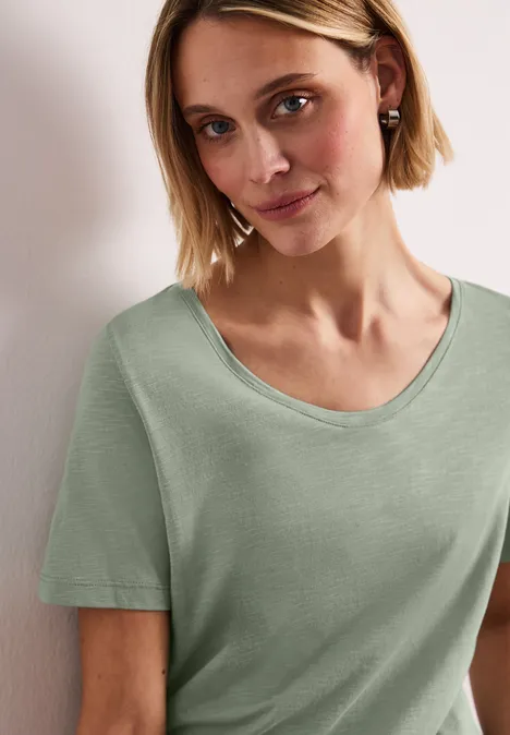 Basic T-Shirt mit V-Neck mint leaf