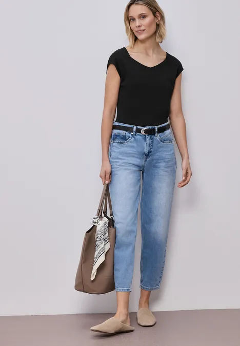 Koszulka bez rękawów z dekoltem z diamencikami Black