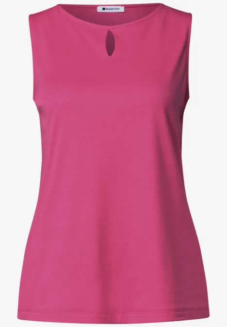 Ärmelloses pinkes Top mit rundem Ausschnitt und kleinem tropfenförmigem Cut-out vorne.