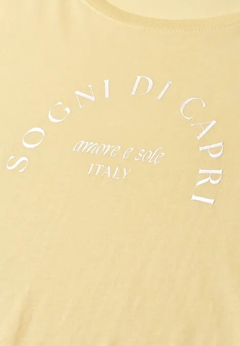Shirt met ronde hals en losse schouders soft yellow Geel T-shirt met witte tekst 'SOGNI DI CAPRI', 'amore e sole' en 'ITALY'.