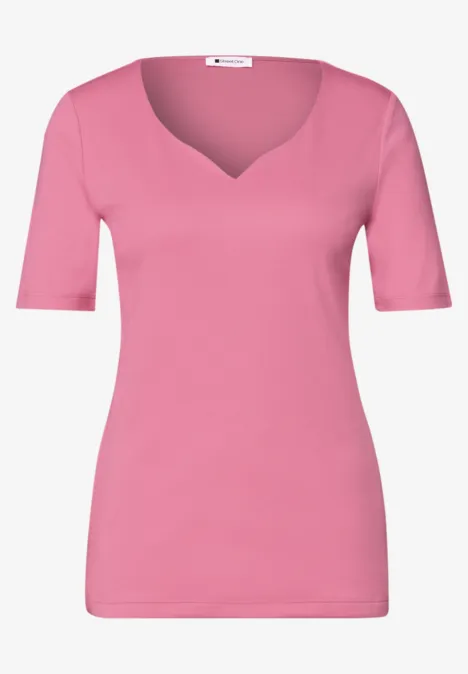 Rosafarbenes Damen T-Shirt mit V-Ausschnitt und kurzen Ärmeln.
