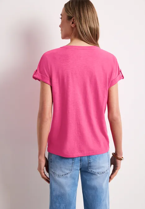 T-Shirt mit Split Neck und Knopfdetails magenta dream T-Shirt mit Split Neck und Knopfdetails magenta dream