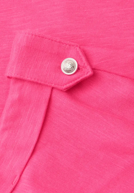 T-Shirt mit Split Neck und Knopfdetails magenta dream T-Shirt mit Split Neck und Knopfdetails magenta dream