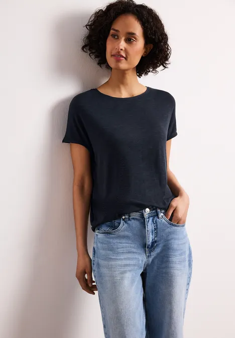 T-shirt à manches courtes avec encolure en U shadowed navy T-shirt à manches courtes avec encolure en U shadowed navy