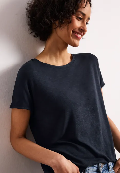 T-shirt à manches courtes avec encolure en U shadowed navy T-shirt à manches courtes avec encolure en U shadowed navy