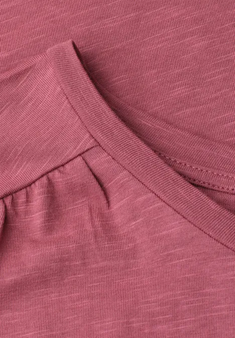 Shirt mit Rundhals und Raffung dark clouded blush Shirt mit Rundhals und Raffung dark clouded blush