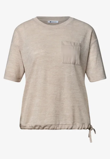 T-Shirt mit Rundhals und Brusttasche clay sand Beiges kurzärmeliges T-Shirt mit Brusttasche und Kordelzug am Saum