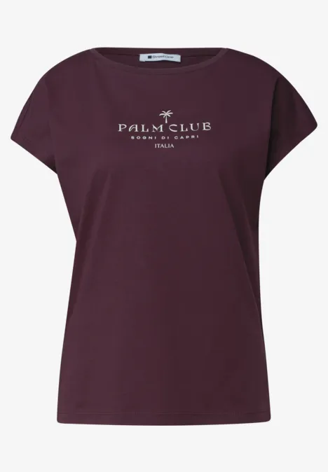 Bordeauxrood dames-T-shirt met doorlopende schouders en witte Palm Club-opdruk voor.