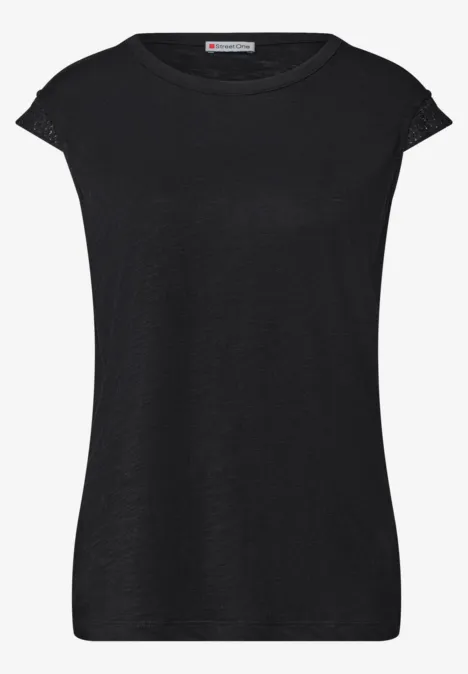 Zwart, eenvoudig dames-T-shirt met korte mouwen en ronde hals.