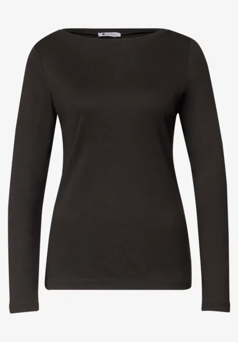 schwarzer, schlichter Langarm-Pullover mit Rundhalsausschnitt