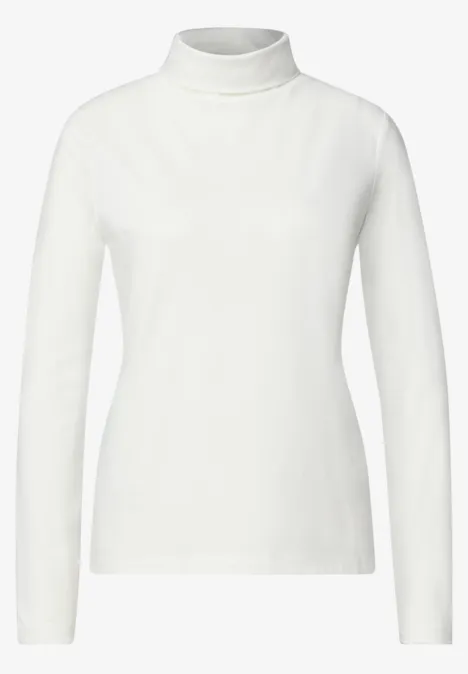 Weißes Damen-Shirt mit Rollkragen, langärmelig, schmaler Passform.