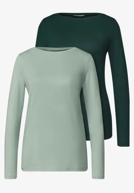 Twee effen longsleeves, een donkergroen achter en een mintgroen voor.