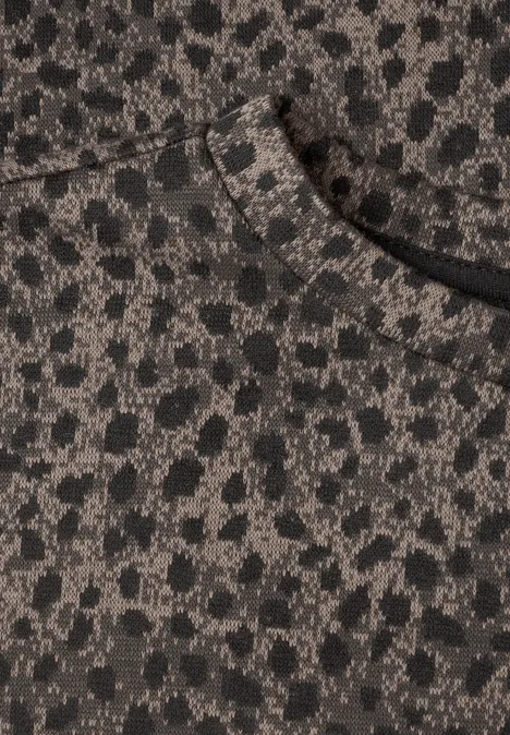 Shirt met lange mouwen, ronde hals en patroon Black Braun-graues Kleidungsstück mit Leopardenfleckenmuster und vorderer Tasche.