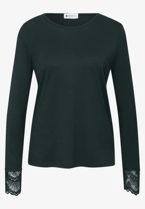 Langarm Shirt mit Rundhals und Spitze stormy green Schwarzes, langärmliges Oberteil mit filigranem Spitzenbesatz am Ärmelabschluss.