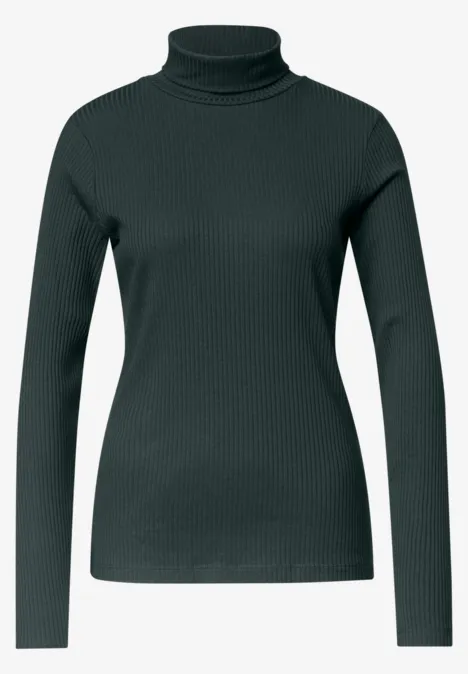 Damenstrickpullover mit Rollkragen und langen Ärmeln in dunklem Grün.