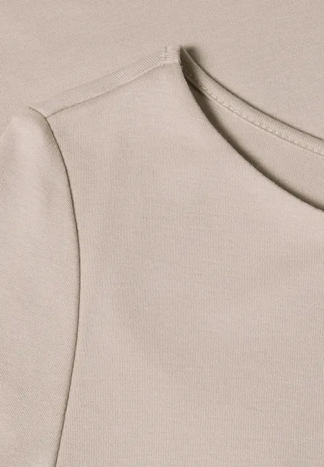 T-shirt basique à col bateau clay sand Beige T-Shirt mit Rundhalsausschnitt, glatter Baumwollstoff