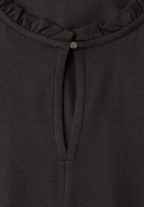 Basic Shirt met ruches en een uitsnijding black coffee Schwarzes Shirt, Rundhalsausschnitt mit Rüsche, kleiner Schlitz mit Knopf und Bindeband.
