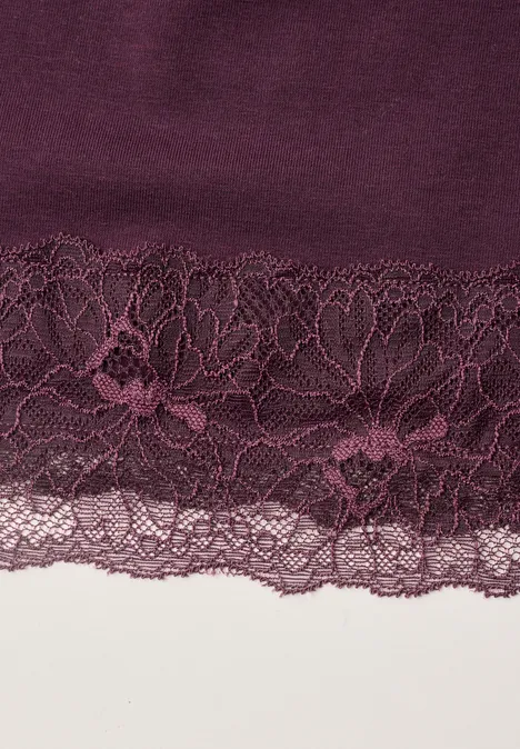 T-shirt à manches longues, col bateau et dentelle berry plum Burgunderroter Stoff mit zarter Spitzenborte und Blumenmuster