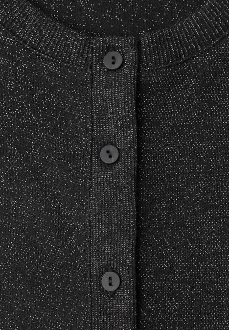 Schwarzer Strickcardigan mit silbernem Glitzerschimmer und drei Knöpfen.