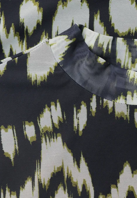 T-shirt en mesh à col roulé et imprimé Black Nahaufnahme eines Oberteils mit abstraktem Pinselstrichmuster in Schwarz, Weiß und Neongrün und hohem Kragen.