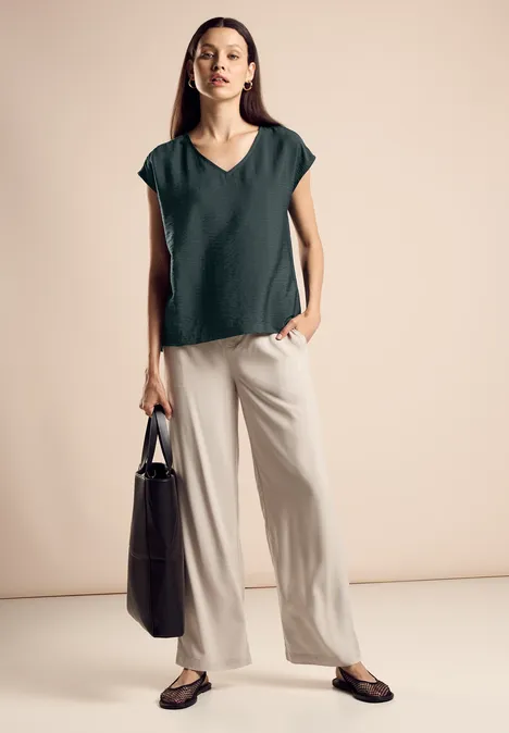T-Shirt mit V-Ausschnitt hunter green