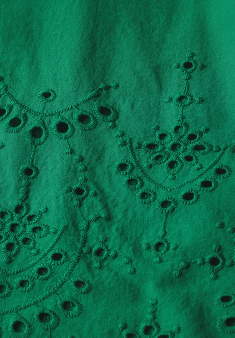 Hemdbluse mit Stickerei glowing green