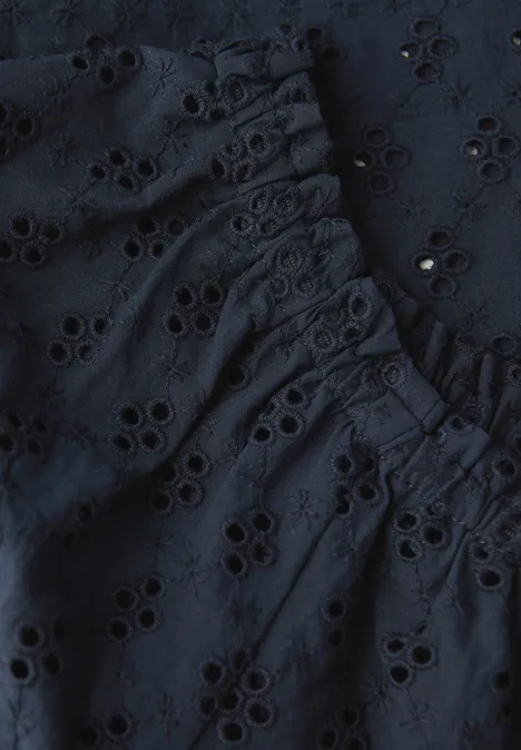 Bluse mit Lochstickerei deep blue
