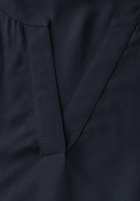 Bluse in Unifarbe deep blue