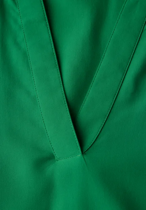 Bluse in Unifarbe glowing green