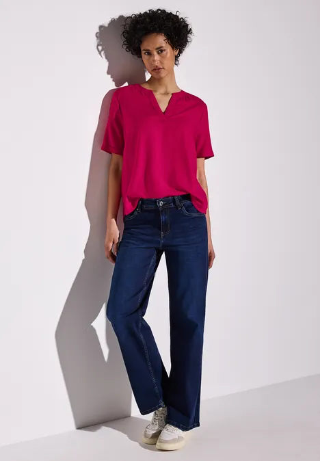 Bluse in Unifarbe juicy berry
