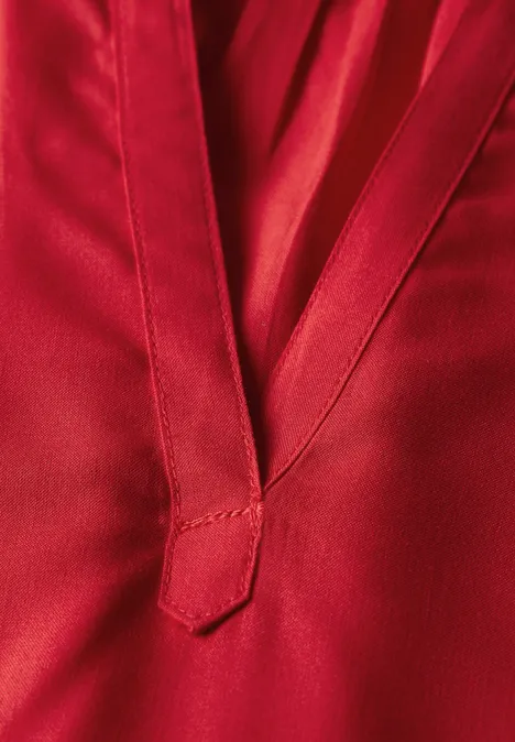 Bluse in Unifarbe glory red