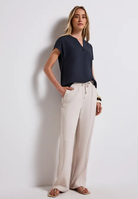 Split Neck Bluse in Unifarbe deep blue
