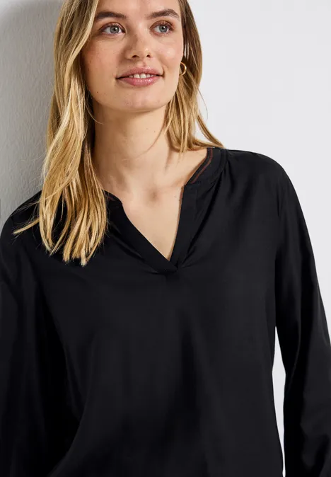 Split Neck Bluse mit Tape Black