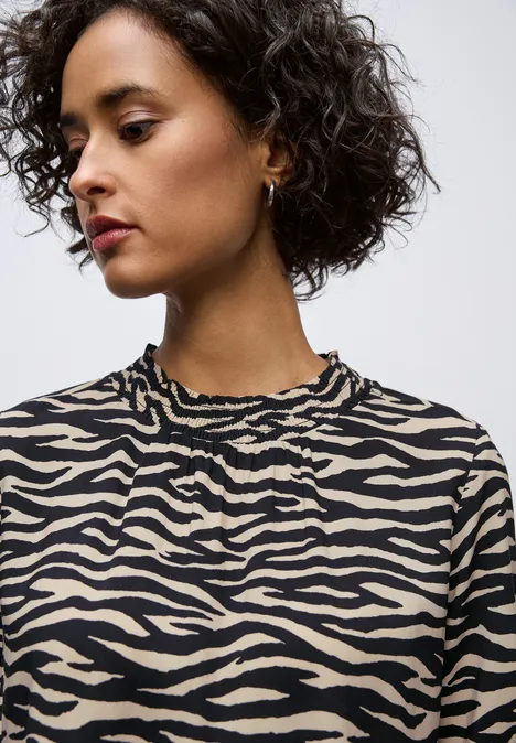 Bedrukte blouse met smokdetails Black