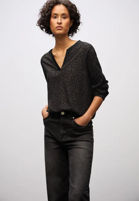 Leo blouse met gespleten hals darkest brown