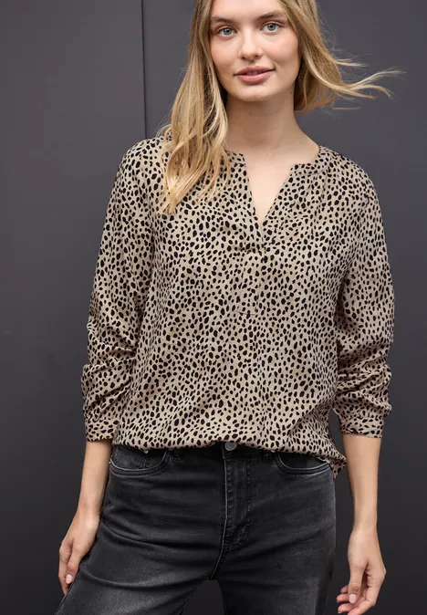 Leo Split Neck Bluse sanded beige