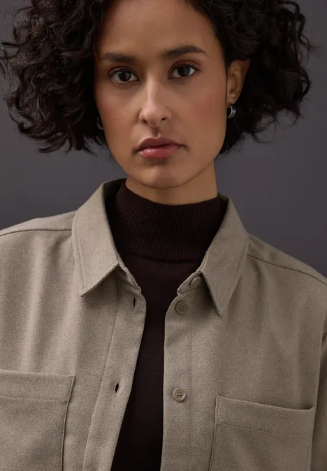 Hemdbluse mit Taschen light terra mocha mel.