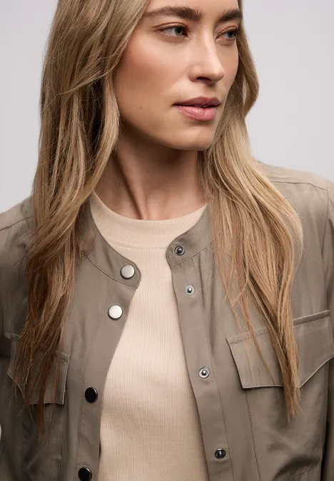 Overhemd blouse met zakken light terra mocha