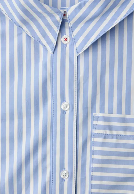 Bluse mit Hemdkragen und  Backprint original blue