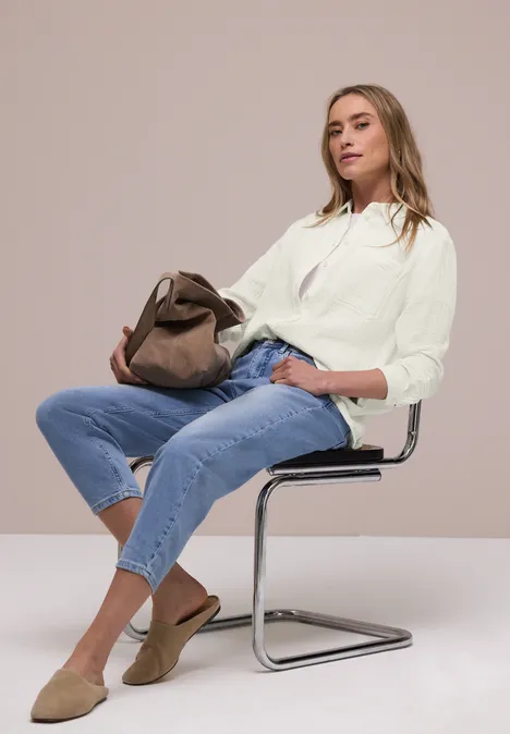 Bluse mit Hemdkragen aus Musselinstoff off white