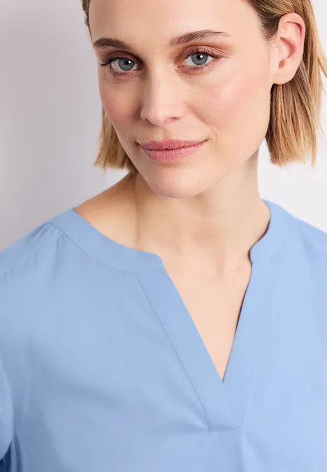 Bluse mit Split Neck und Turn-Up original blue