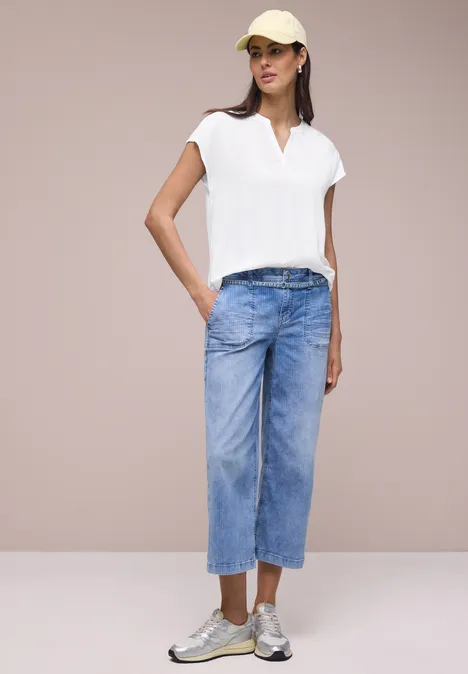 Blouse met losse schouders en gespleten hals White