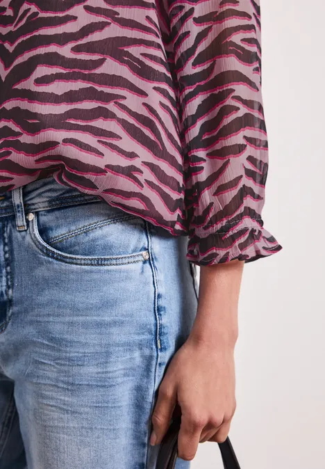 Chemisier à manches 3/4 et col rond en mousseline de soie minimal rose Chemisier à manches 3/4 et col rond en mousseline de soie minimal rose