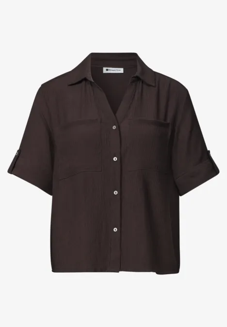 Kurzarm Hemdbluse mit Turn-Up-Details espresso brown Weites, kurzärmeliges, braunes Hemd mit Knopfleiste, Umlegekragen und Brusttaschen