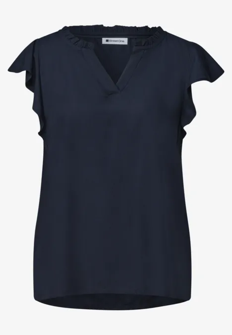 Blusenshirt mit Split Neck und Volant-Ärmeln darkest blue Elegantes dunkelblaues Damenoberteil mit V-Ausschnitt und kurzen Flügelärmeln.
