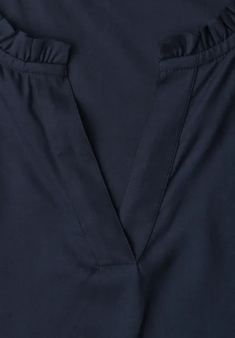 Blusenshirt mit Split Neck und Volant-Ärmeln darkest blue Dunkelblauer V-Ausschnitt mit leicht gerafftem Stoff und kleinen Rüschen am Kragen.