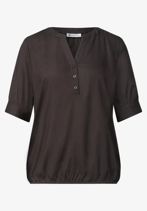 Blouse met korte mouwen, split in de hals en elastische zoom black coffee Dunkelbraune Damenbluse mit 3/4-Ärmeln, V-Ausschnitt, Knopfleiste und elastischem Saum.