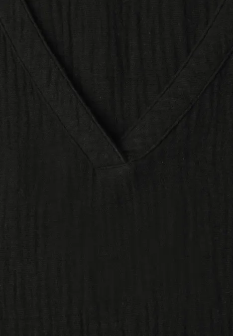 Kurzarm Bluse mit V-Neck und Rüschen Black Schwarzer Stoff mit V-förmiger Naht, vermutlich ein V-Ausschnitt