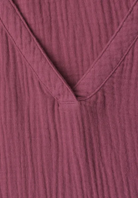 Blouse met korte mouwen, V-hals en ruches dark clouded blush Roze top met V-hals en fijne ribstructuur van zacht, gestructureerd stof.