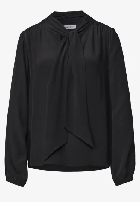 Schwarze Bluse mit langen Ärmeln und elegantem Schleifenkragen.